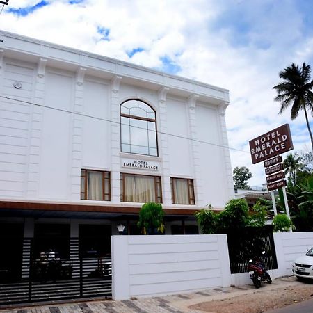 Hotel Emerald Palace Kottiyam 外观 照片