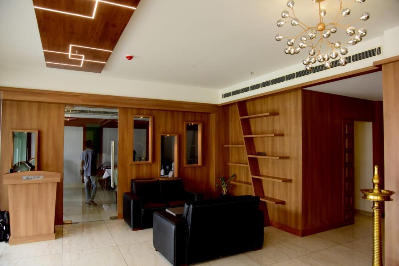 Hotel Emerald Palace Kottiyam 外观 照片