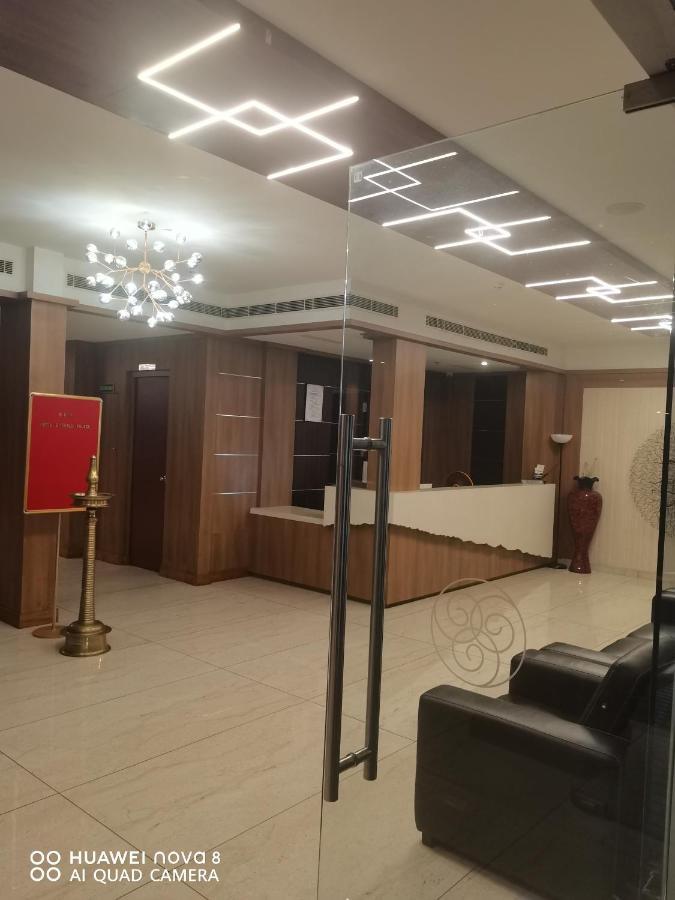 Hotel Emerald Palace Kottiyam 外观 照片